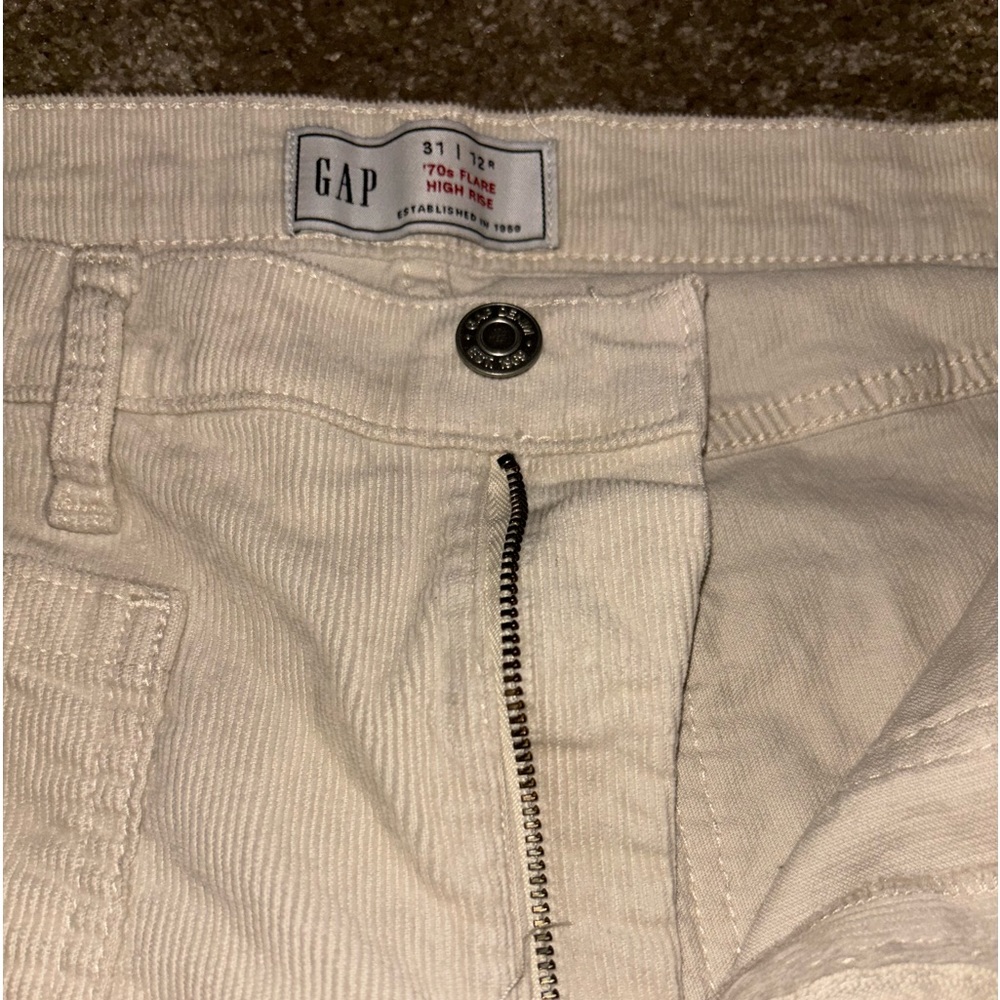 GAP Cream Corduroy pants.